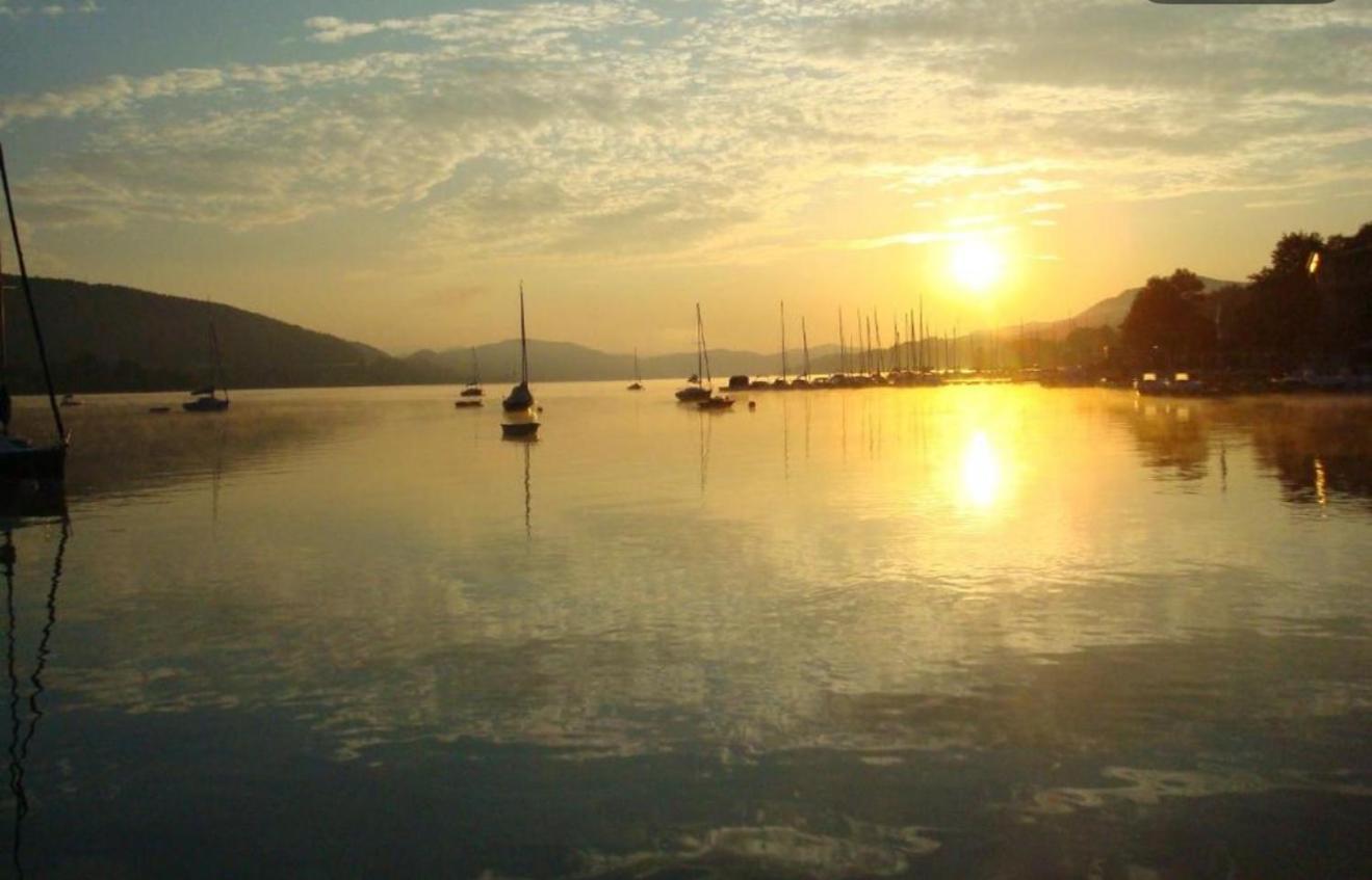 Strandhaus Am Woerthersee Velden am Wörthersee Exteriör bild